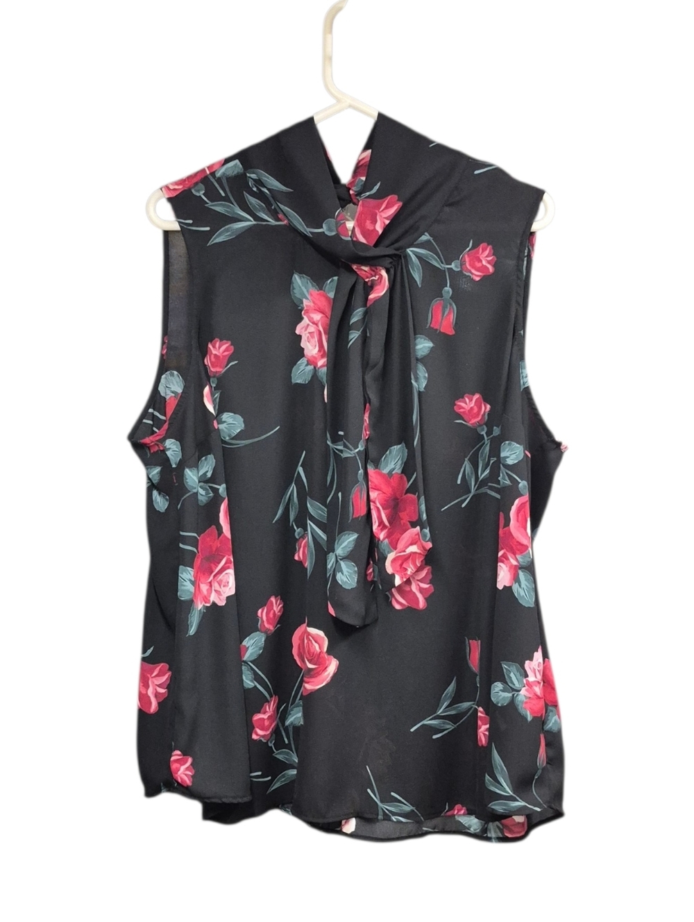Torrid Sleeveless Top Women's Size 2X Black Floral Faux Tie-Neck